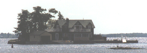 House mid channel between Forsyth and Hay Islands